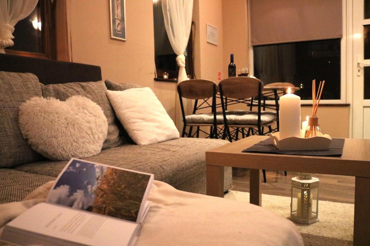 Guest House Studio Apartman Marina - With Jacuzzi, Free Parking, Pet Friendly Карловаць Екстер'єр фото