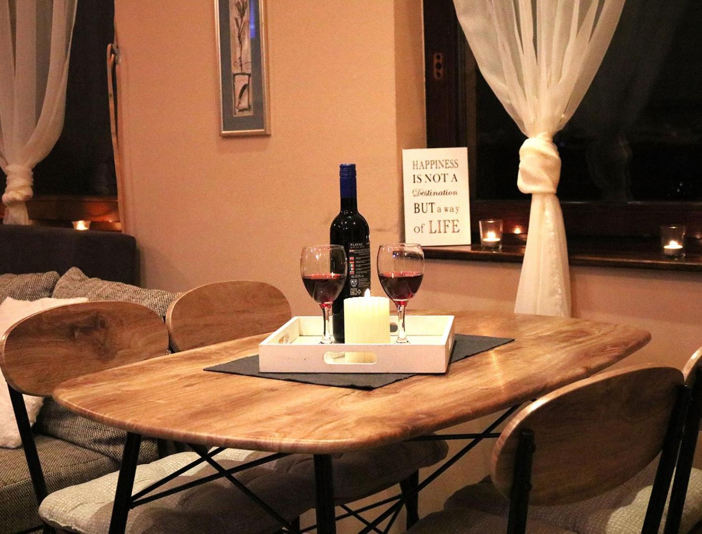 Guest House Studio Apartman Marina - With Jacuzzi, Free Parking, Pet Friendly Карловаць Екстер'єр фото